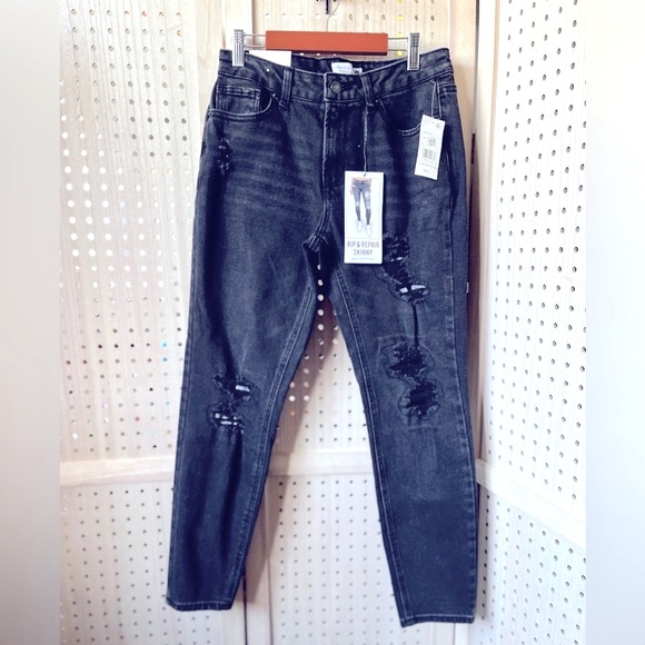 Vanilla Star Denim - Vanilla Star ~ Black Rip & Repair Skinny Jeans